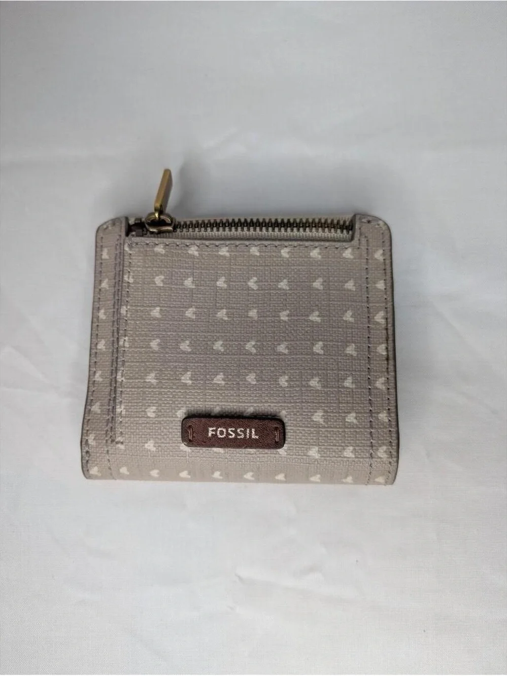 Fossil Beige Heart-Print Zip Card Wallet